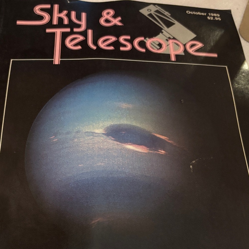 Sky & Telescope Magazine October 1989